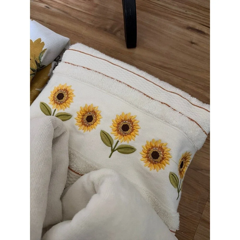 Sunflower bathroom set